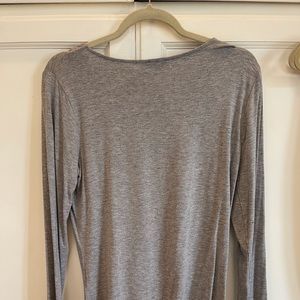 Long sleeved comfy top.